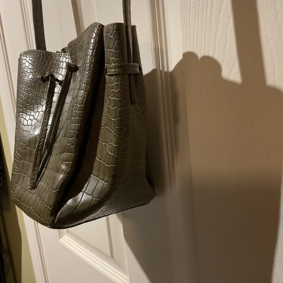 🐊Free People Aster Green Crocodile Crossbody Purse🐊 - Picture 3 of 8